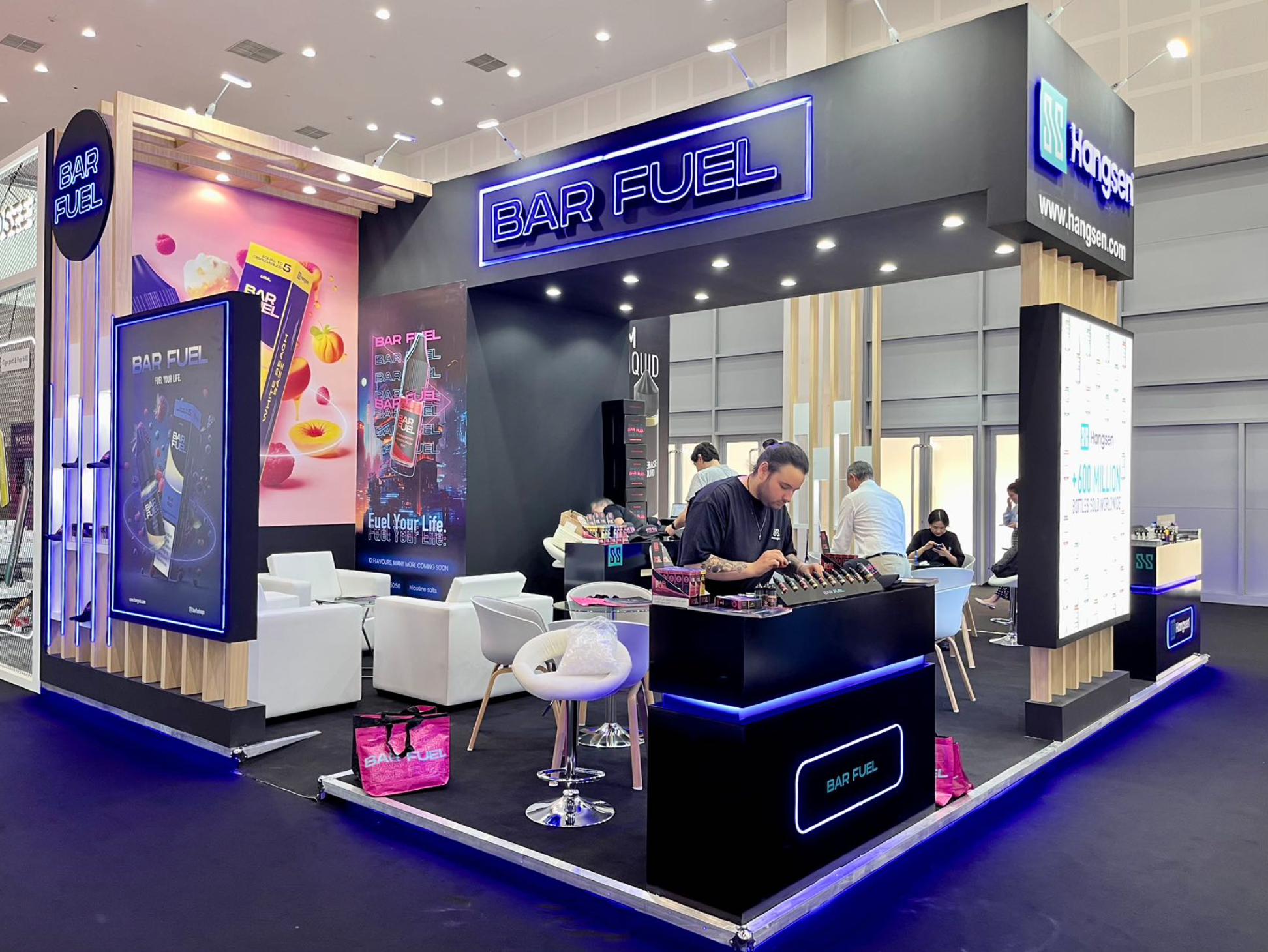 Hangsen's unforgettable exhibition at the Dubai World Vape Show